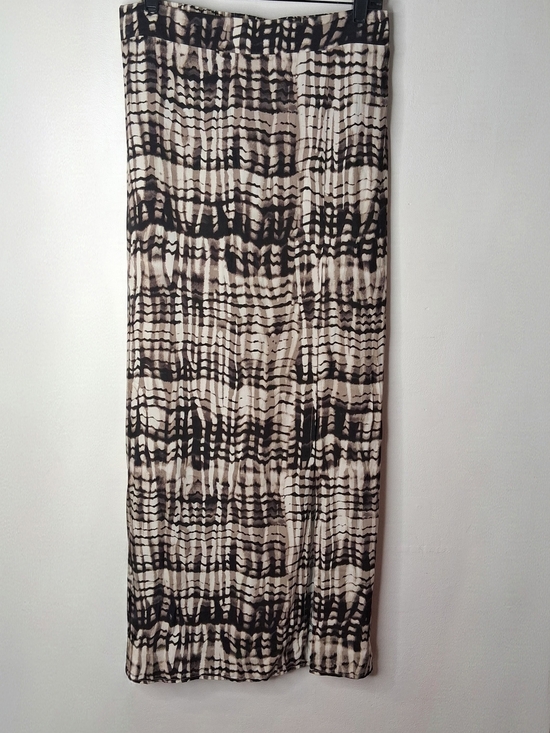 le chateau Dresses & Skirts - Le Château Abstract Print Maxi Skirt Front Slit NWT M